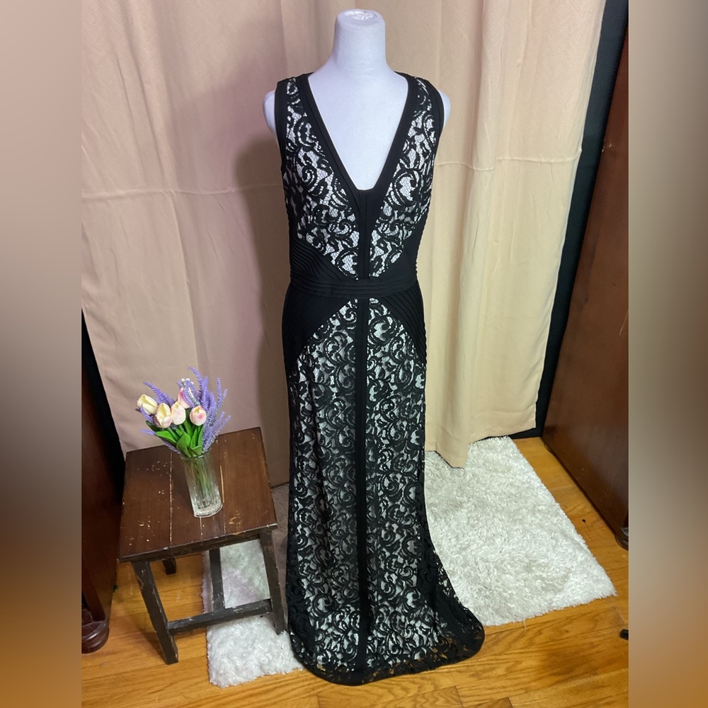 Tadashi Shoji Sleeveless Gown - Picture 5 of 15